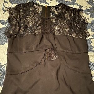 Light weight, beautiful lace top